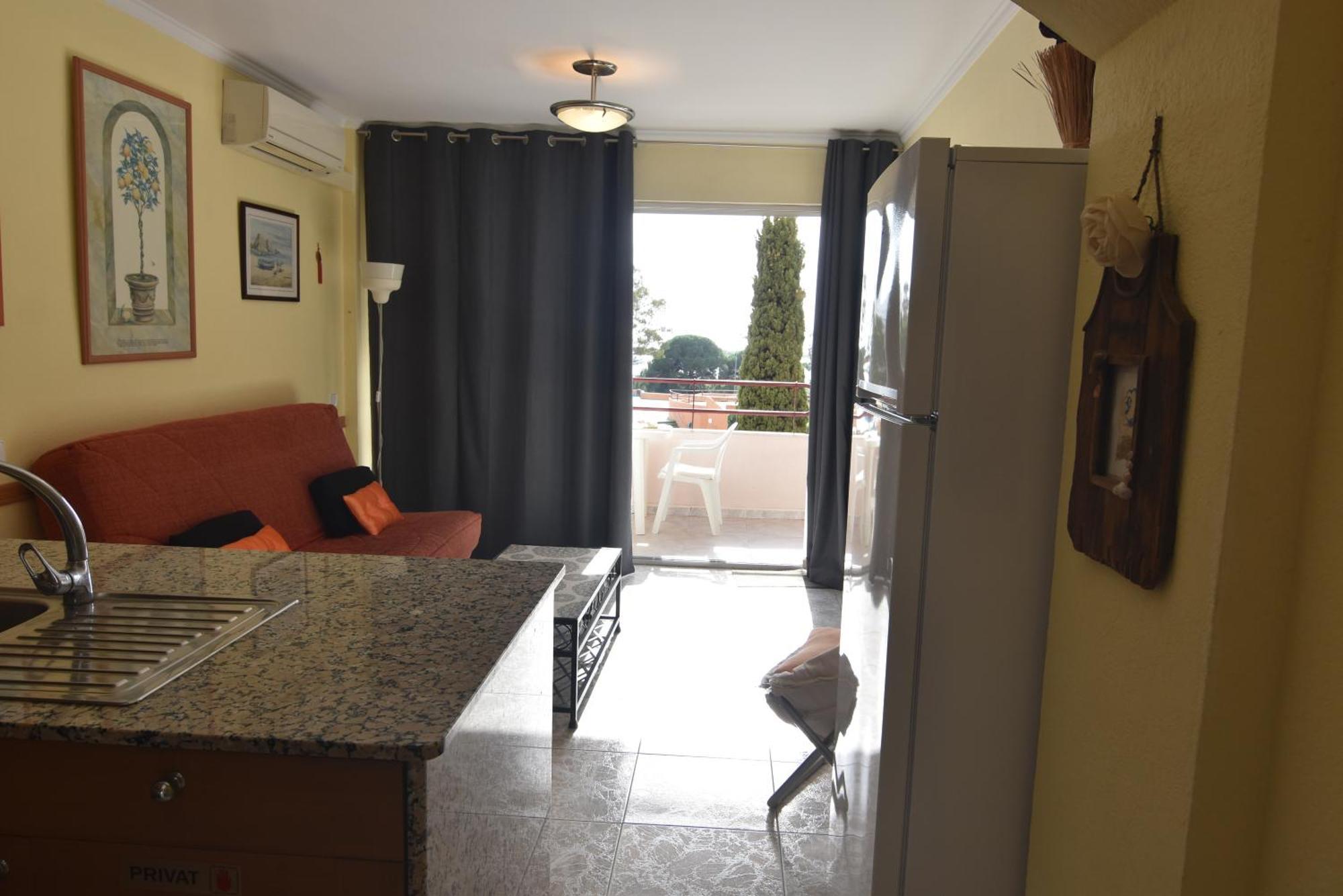 Appartement Rnet - 600 Tramuntana 01-23 *